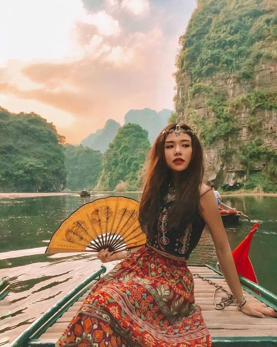Bí quyết tạo dáng đẹp khi đến Tràng An cho những người đam mê sống ảo 11
