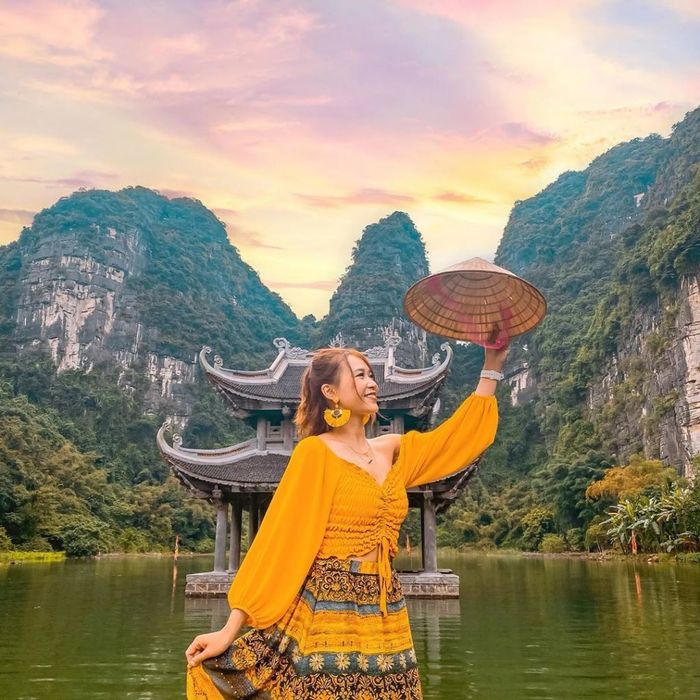 Bí quyết tạo dáng đẹp khi đến Tràng An cho những người đam mê sống ảo 2