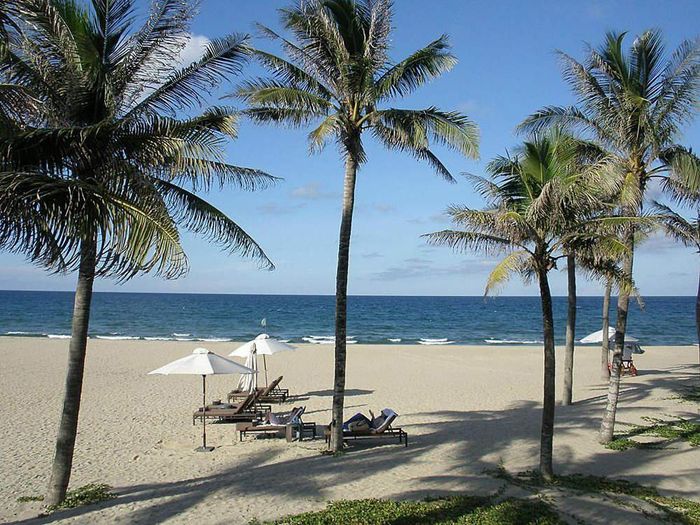 Khám phá những bãi tắm đẹp nhất Phan Thiết 3