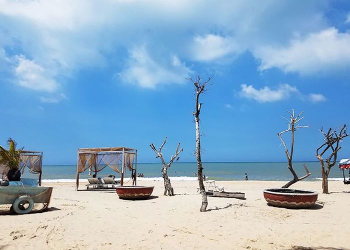 Khám phá những bãi tắm đẹp nhất Phan Thiết 7