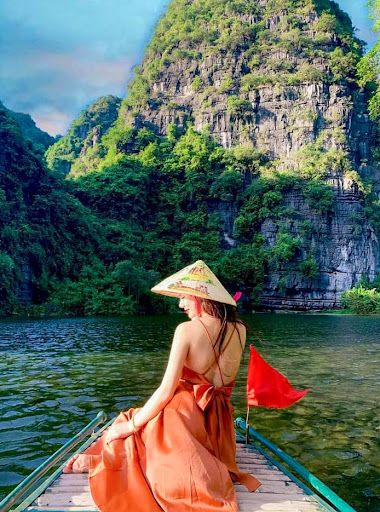 Bí quyết tạo dáng đẹp khi đến Tràng An cho những người đam mê sống ảo 9