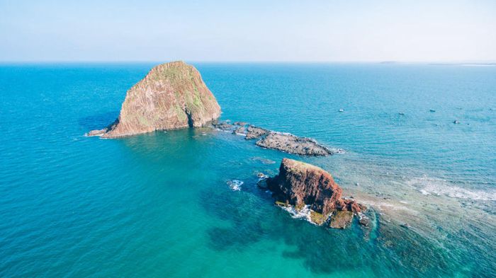 Trải qua một ngày lang thang ở Phú Yên, bạn sẽ bị cuốn hút vào vẻ đẹp hoang sơ của thiên nhiên lần nữa
