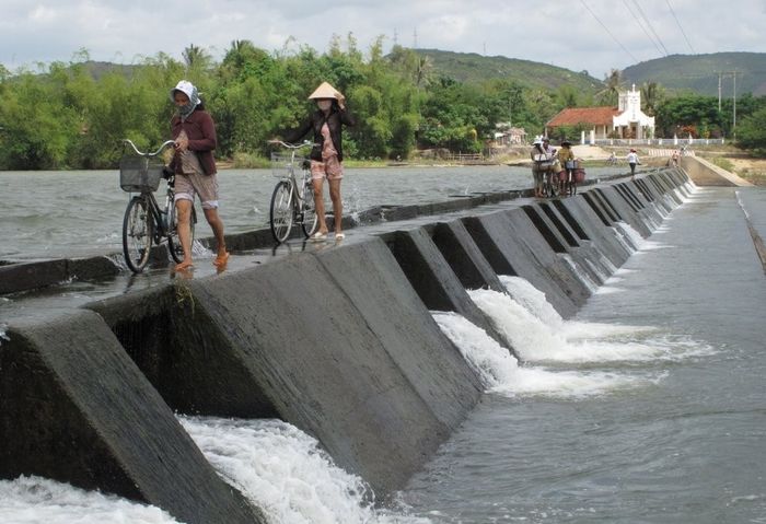 Khám phá vẻ đẹp hùng vĩ của Đập Tam Giang Phú Yên