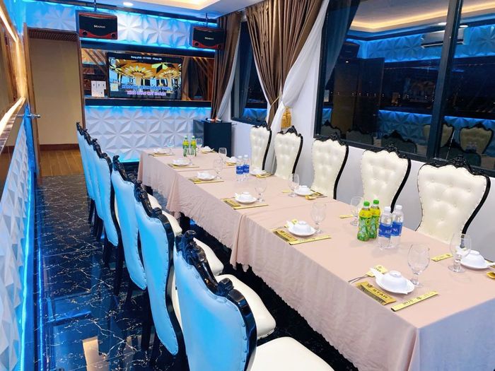 Nhà hàng Sân Thượng Star Tút Phú Yên – Trải nghiệm tiệc tối thoải mái trong không gian mở 19