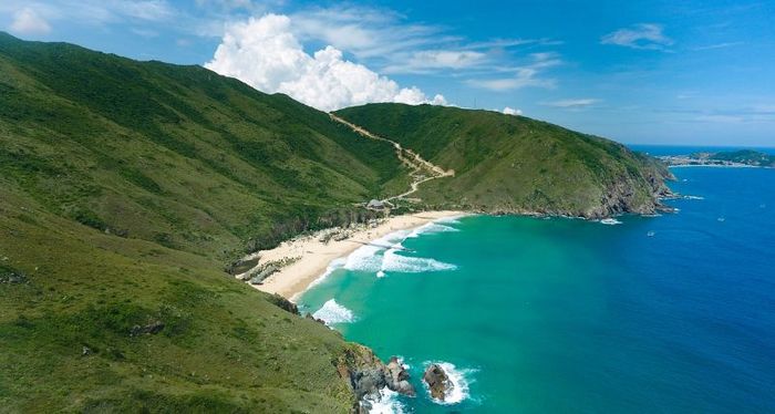Lịch trình du lịch Quy Nhơn 30/4 và 1/5: điểm đến và ẩm thực