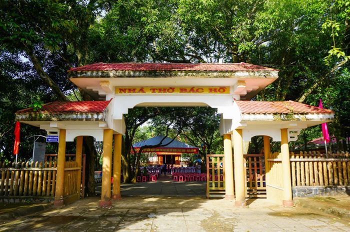 Nhà thờ Bác Hồ Phú Yên - Nơi kỷ niệm về lãnh tụ dân tộc ở xứ Nẫu 2
