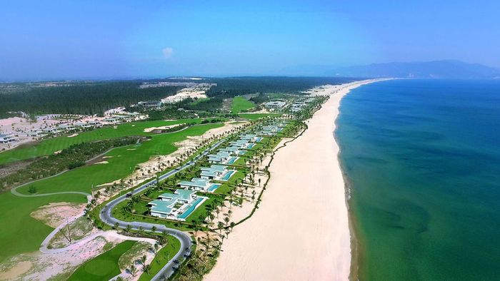 Vẻ đẹp không gì sánh bằng của bãi biển Tuy Hòa Phú Yên 8