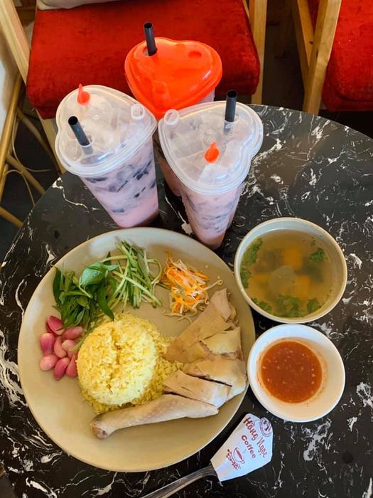 Không Cần Phải Đi Xa, Chỉ Cần Ghé Quán Cà Phê Hồng Ngọc Phú Yên Là Đã Phải Yêu Ngay Từ Cái Nhìn Đầu Tiên