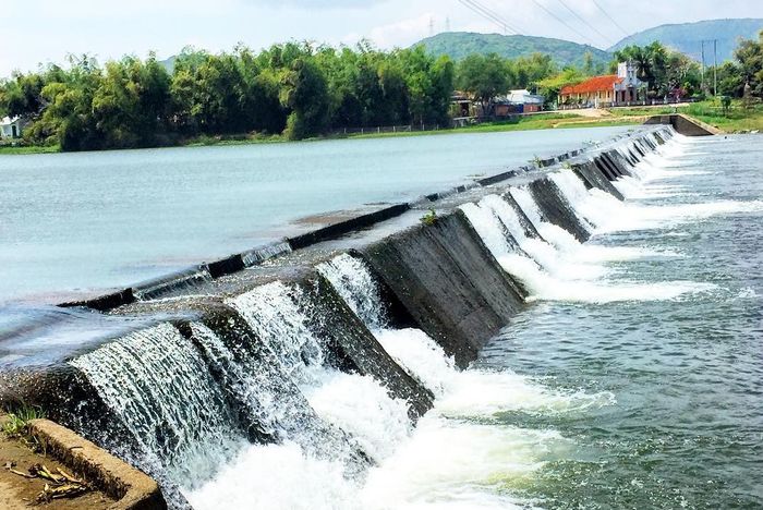 Khám phá vẻ đẹp hùng vĩ của Đập Tam Giang Phú Yên