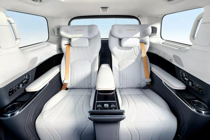Zeekr 009 Grand ra mắt: ‘Minivan Rolls-Royce' của Trung Quốc zeekr-009-grand-419-22-1536x1025.webp