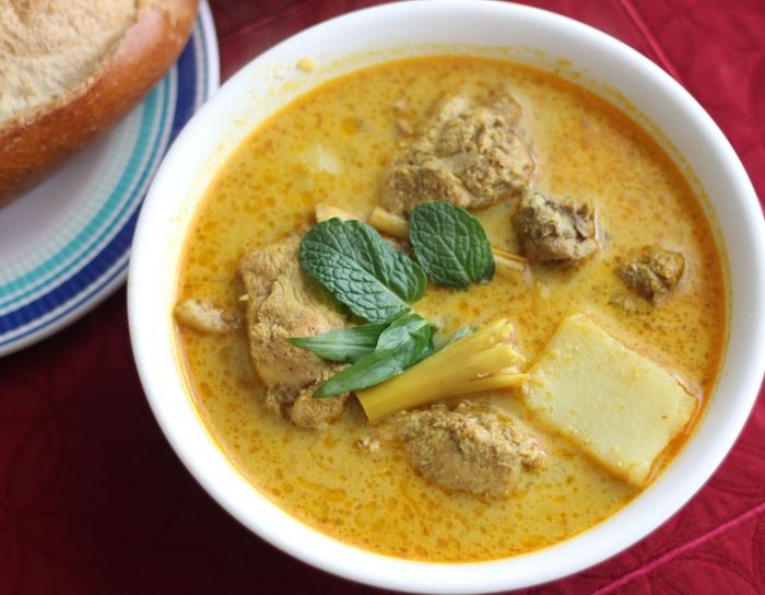 Thưởng thức món Cà ri gà Bà Ke lâu đời ở Sóc Trăng