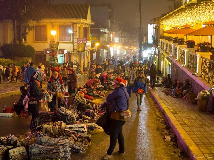 Chợ đêm Sapa - Nơi lý tưởng để khám phá văn hóa và đặc sản độc đáo của người bản địa