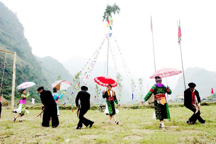 Lễ hội Gầu Tào Sapa có điều gì đặc biệt khiến mọi người quan tâm?