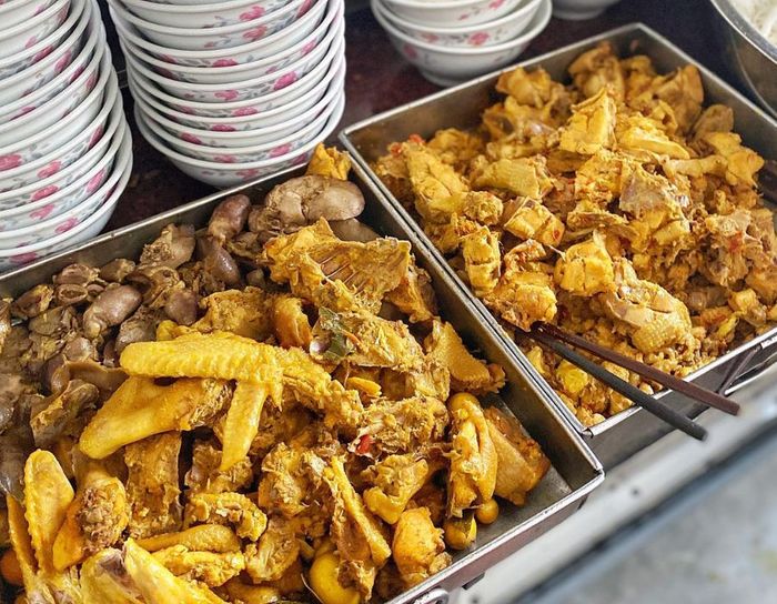 Thưởng thức món Cà ri gà Bà Ke lâu đời ở Sóc Trăng