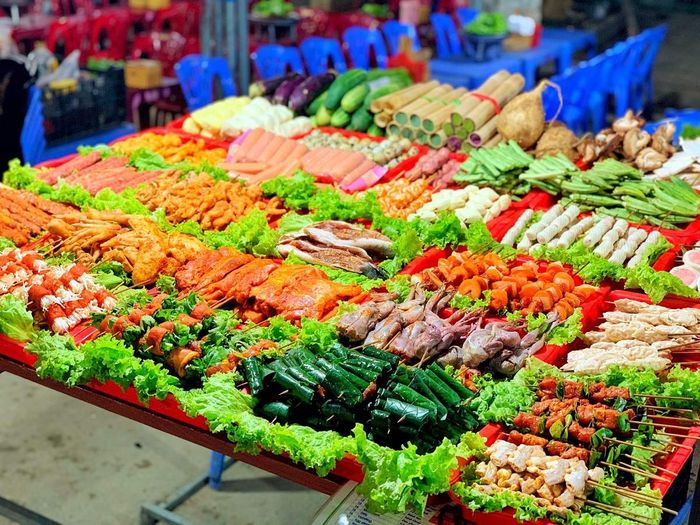 Chợ đêm Sapa - Nơi hoàn hảo để khám phá văn hóa và đặc sản độc đáo của người bản địa