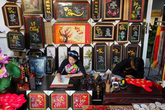 Sự kiện Phố Ông Đồ 2024, vinh danh văn hóa “Xin chữ - Cho chữ” vào mùa xuân 8