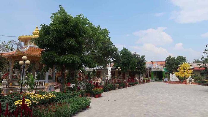 Chùa Linh Thứu Tiền Giang, ngôi cổ tự lâu đời nhất ở vùng sông nước miền Tây 5