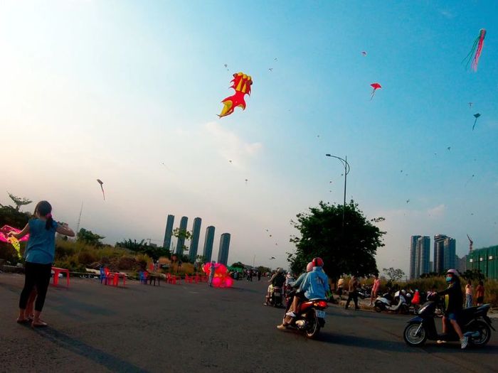 Khám phá 8 địa điểm thả diều Sài Gòn, điểm hẹn lý tưởng vào cuối tuần 2