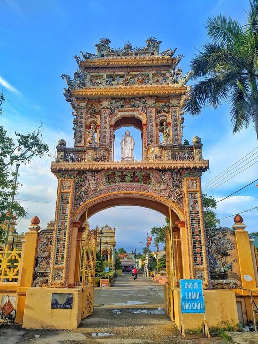 Chùa Vĩnh Tràng Tiền Giang và vẻ đẹp kiến trúc đặc biệt 4