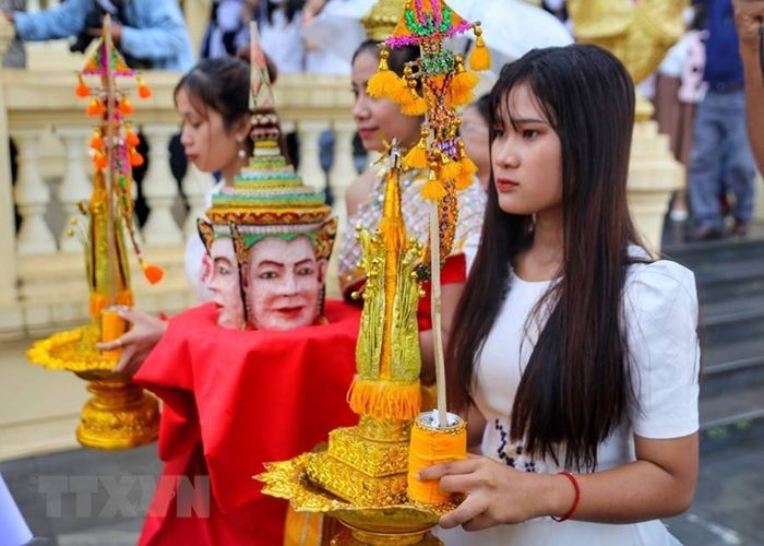 Lễ hội Chôl Chnăm Thmây ở Sóc Trăng là một trong những ngày lễ đặc biệt của cộng đồng người Khmer 6
