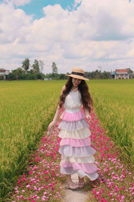 Khám phá Con đường hoa mười giờ ở Gò Công - Điểm check-in tuyệt vời 8