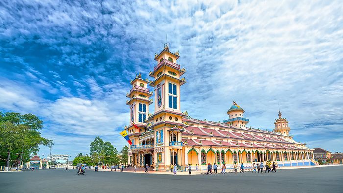 Bí quyết khám phá Tòa Thánh Tây Ninh, nơi linh thiêng của đạo Cao Đài 2