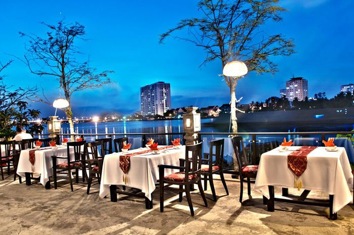 Top 8 Nhà Hàng Bên Sông Sài Gòn View Đẹp, Đồ Ăn Ngon 3