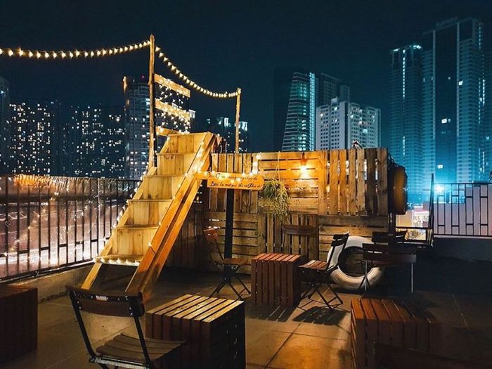 Cùng thưởng thức cà phê tại 7+ quán cafe Bình Thạnh, một trải nghiệm không thể bỏ lỡ 7