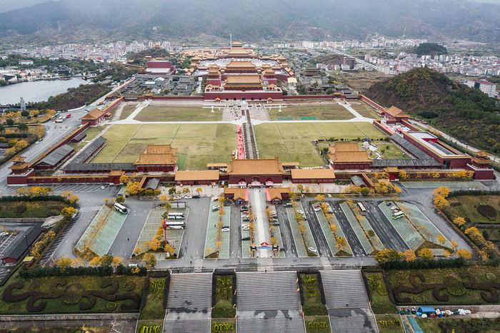 Sự lộng lẫy của Phim trường Hoành Điếm với vẻ đẹp thời không 3