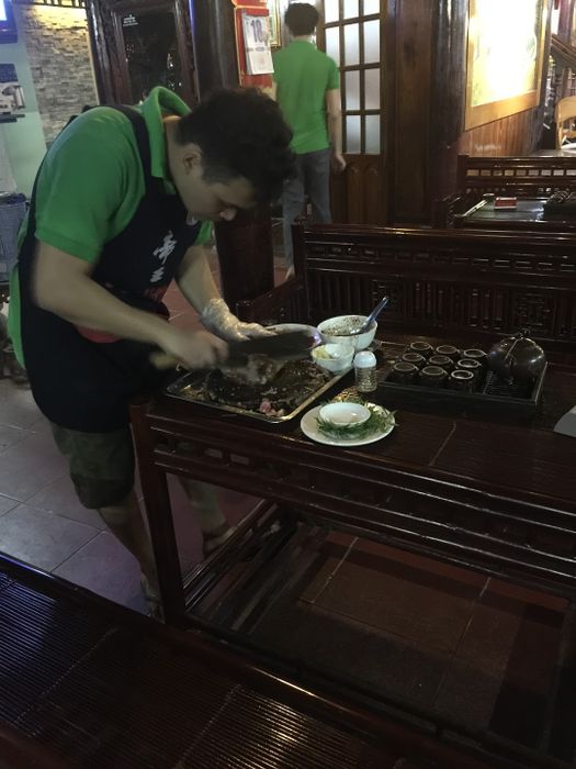 Thả mình vào không gian ẩm thực ấm áp, thoải mái tại Nhà hàng Tây Bắc 11