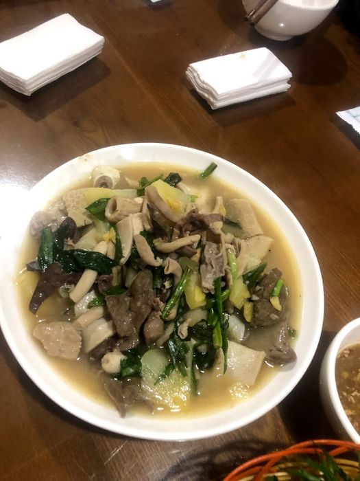 Thả mình vào không gian ẩm thực ấm áp, thoải mái tại Nhà hàng Tây Bắc 4