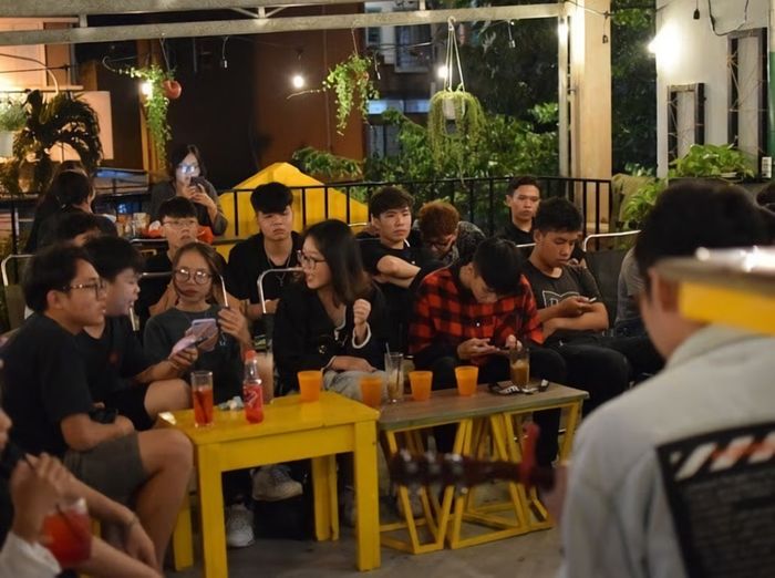 Quán Cà phê Bohemiens - Phong cách đường phố độc đáo tại Vũng Tàu 16