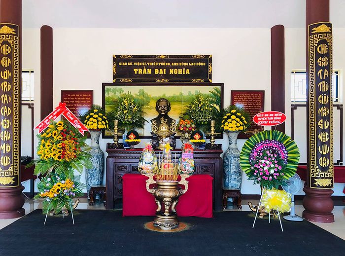 Khu kỷ niệm của Giáo sư, Viện sĩ Trần Đại Nghĩa yên bình nằm ở trung tâm của Vĩnh Long 3