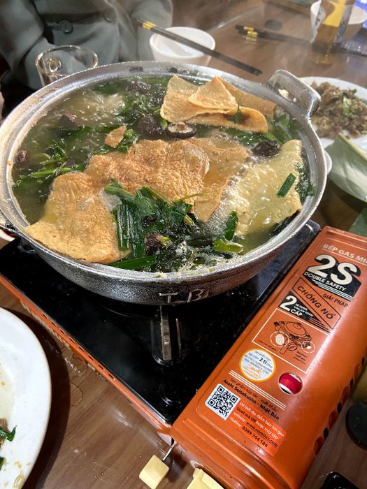 Thả mình vào không gian ẩm thực ấm áp, thoải mái tại Nhà hàng Tây Bắc 20