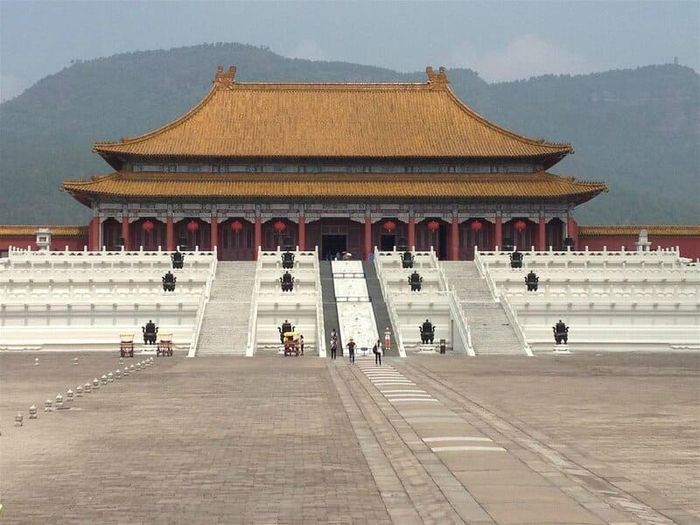 Sự lộng lẫy của Phim trường Hoành Điếm với vẻ đẹp thời không 4