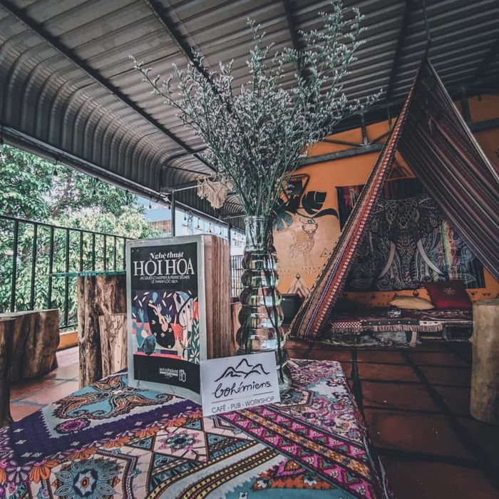 Quán Cà phê Bohemiens - Phong cách đường phố đặc biệt tại Vũng Tàu 17