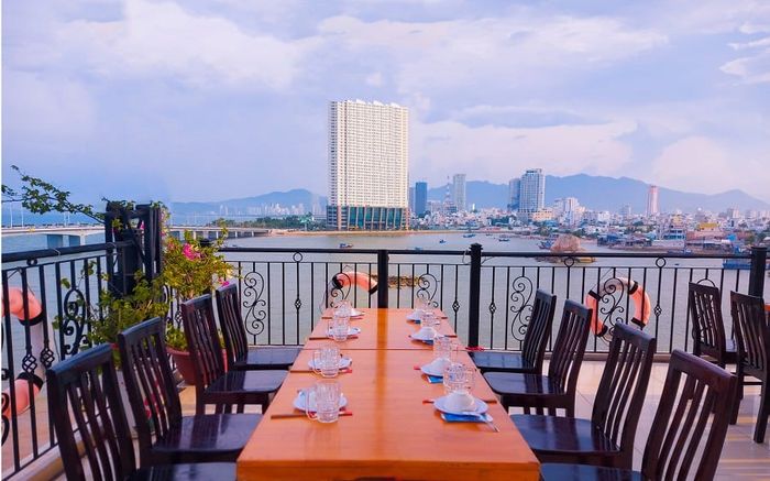 Hành Trình Ăn Uống Nha Trang