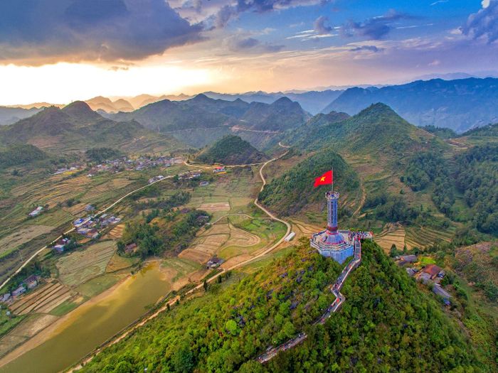 Hướng dẫn tìm đường đến cột cờ Lũng Cú từ trung tâm Hà Giang 7