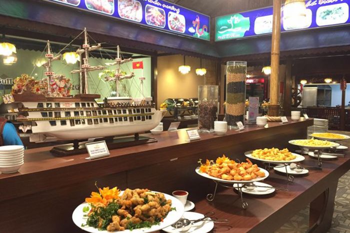 Nhà hàng Sen Á Đông Hạ Long - Buffet hải sản cao cấp, sang trọng và tinh tế 10