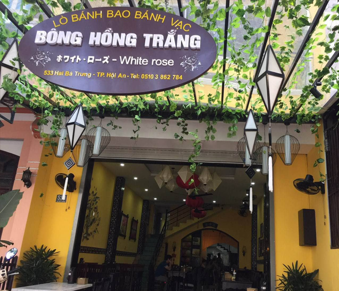 Bánh hoa hồng trắng Hội An