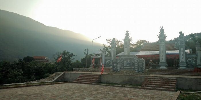Đền Thần Tình Yêu Liễu Hạnh