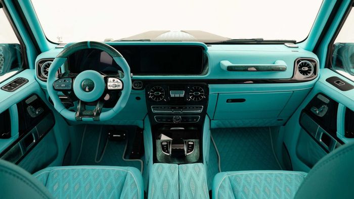Nhìn ngắm chiếc Mercedes-AMG G63 phiên bản one-off với 2 tông màu độc đáo từ Mansory