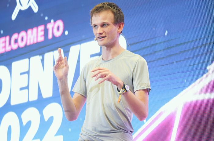 Vitalik Buterin ủng hộ cấu trúc quản trị mới của Optimism (OP)