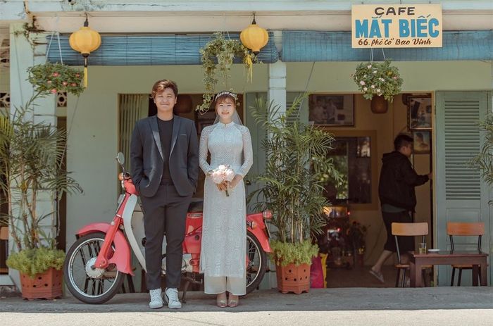 Bạn đã từng ghé qua quán cafe nổi tiếng ở phố cổ Bao Vinh Huế chưa?