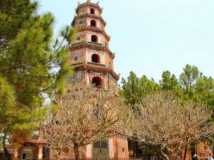 Khám phá Chùa Thiên Mụ linh thiêng và cổ kính nhất cố đô Huế 5