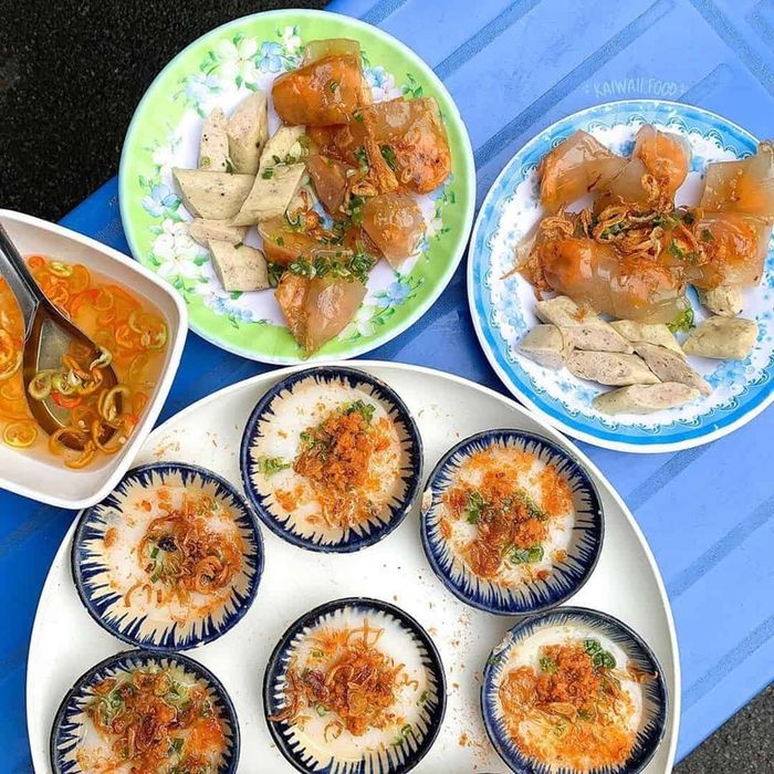 TOP 10 đặc sản Huế, tinh hoa ẩm thực nên thử tại đất cố đô 9