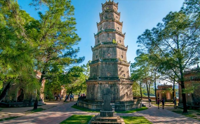 Khám phá 1001 bí quyết du lịch tự túc Huế cùng Mytour.vn