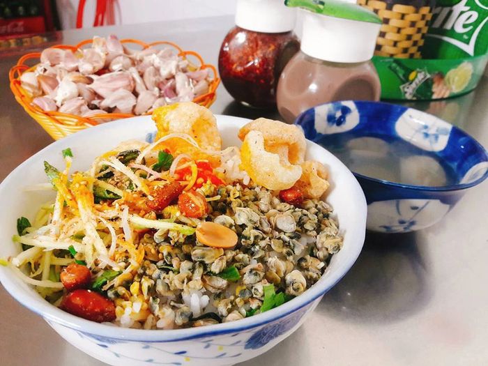 TOP 10 đặc sản Huế, tinh hoa ẩm thực nên thử tại đất cố đô 6