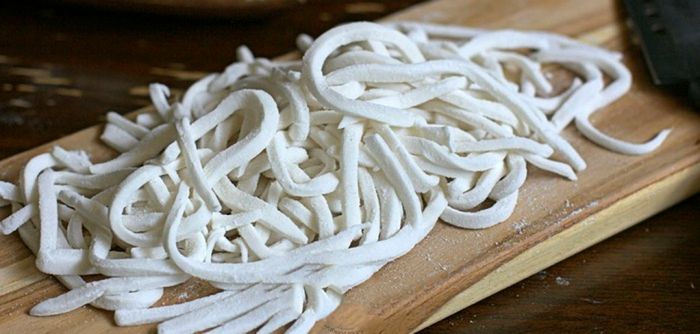 Bánh Canh Cá Lóc - Một Món Ăn Dân Dã Quen Thuộc Ở Huế