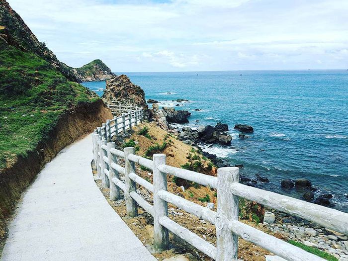 Hành trình khám phá vẻ đẹp hoang sơ, hùng vĩ của Eo Gió Quy Nhơn giữa miền Trung đất trời